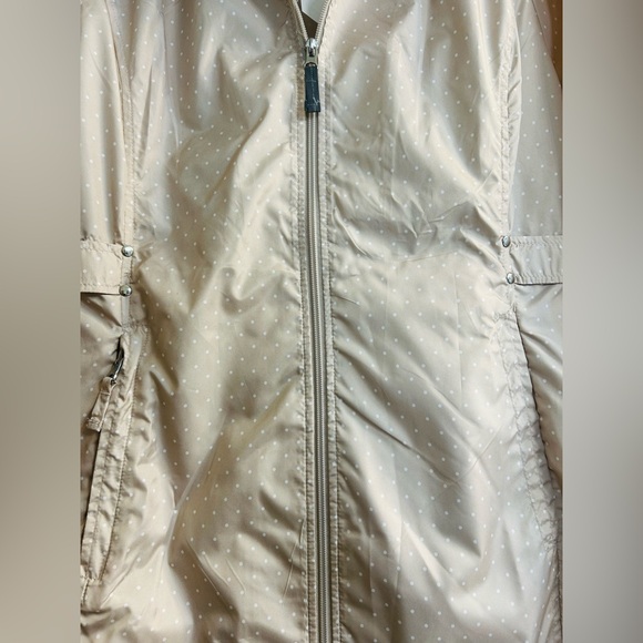 Jones New York Windbreaker and Rain Jacket. New With Tags - Picture 3 of 9